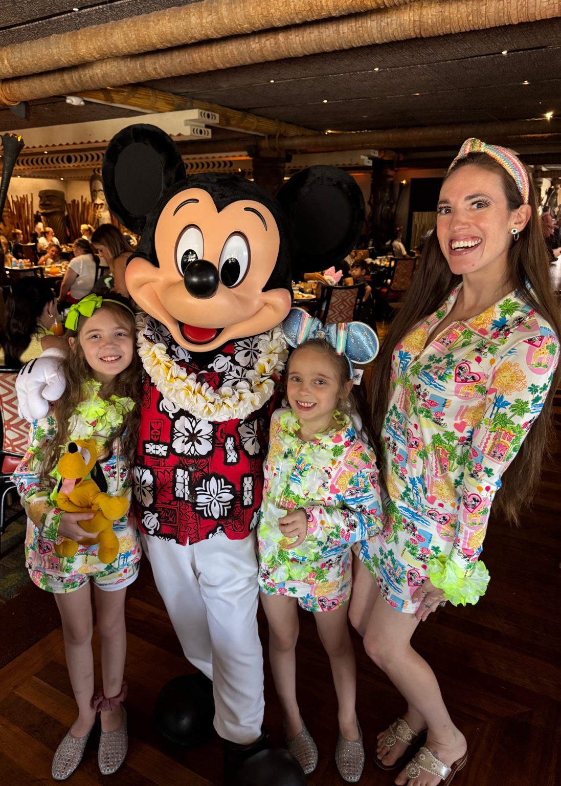 Rebekah Barton and her daughters at Walt Disney World